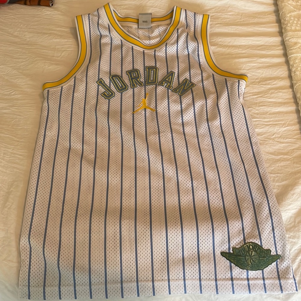 Carmelo Anthony Jersey Large